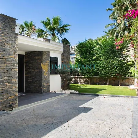 Villa 4-bedroom With Sea View In Yalikavak Bd4150